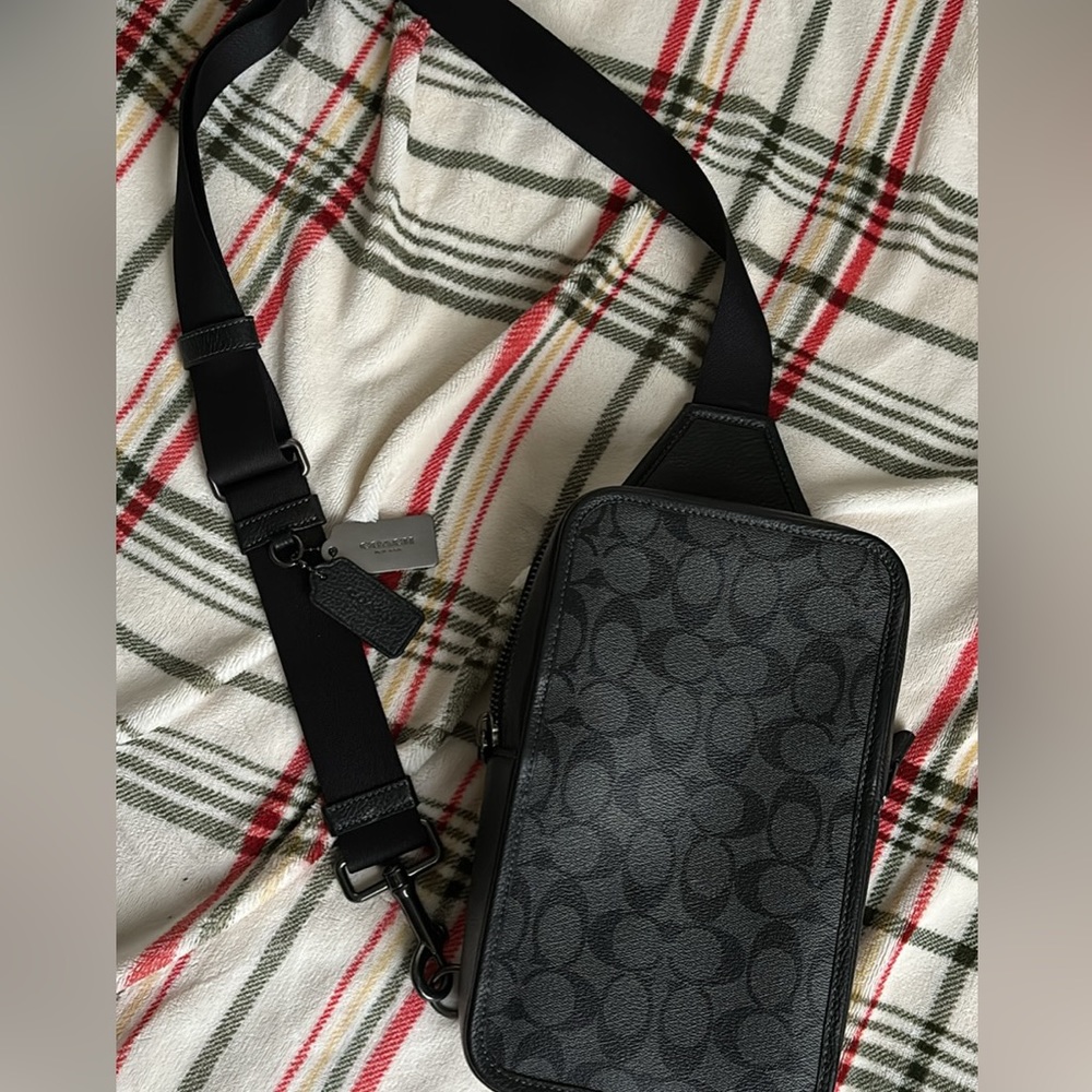 Coach mens sidebody bag